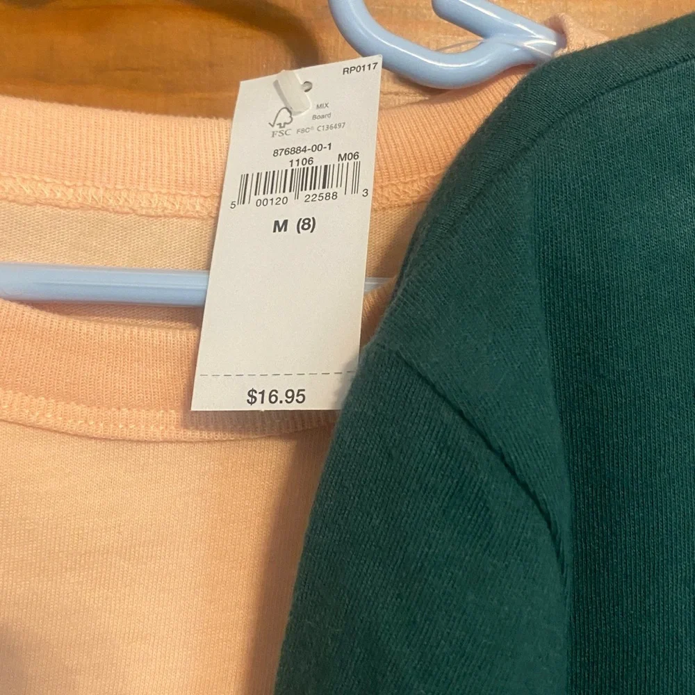NWT Gap short sleeve tshirts, M/8